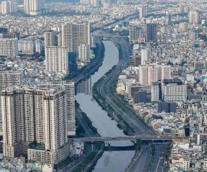 Vốn ngoại chảy mạnh vào bất động sản